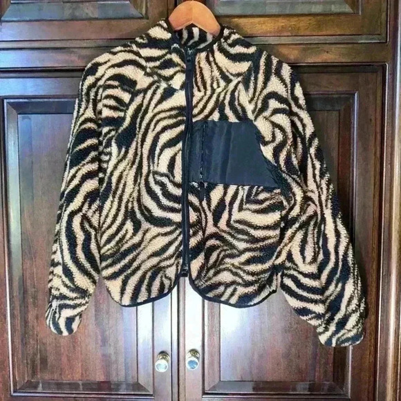 Love Fire Los Angeles Ballon Sleeves Sherpal Jacket S/P Black Orange - Picture 1 of 10